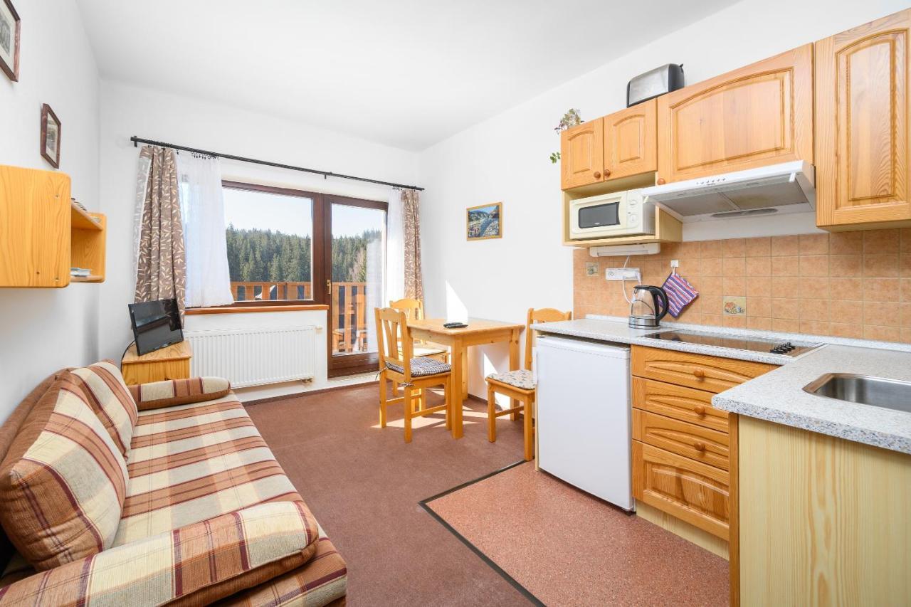 Penzion Petra, Harrachov Aparthotel Exterior photo