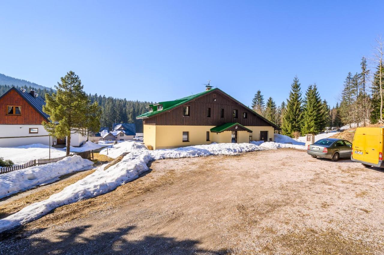Penzion Petra, Harrachov Aparthotel Exterior photo