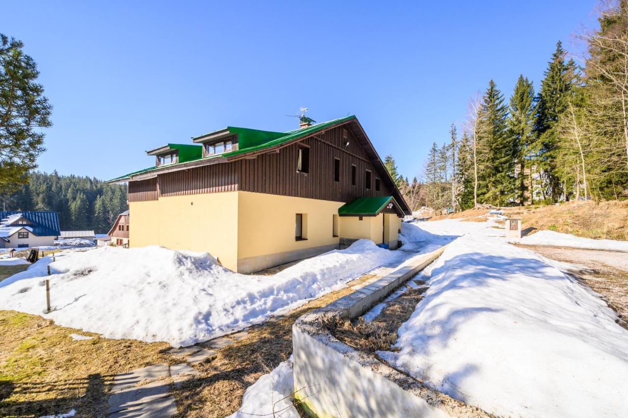Penzion Petra, Harrachov Aparthotel Exterior photo