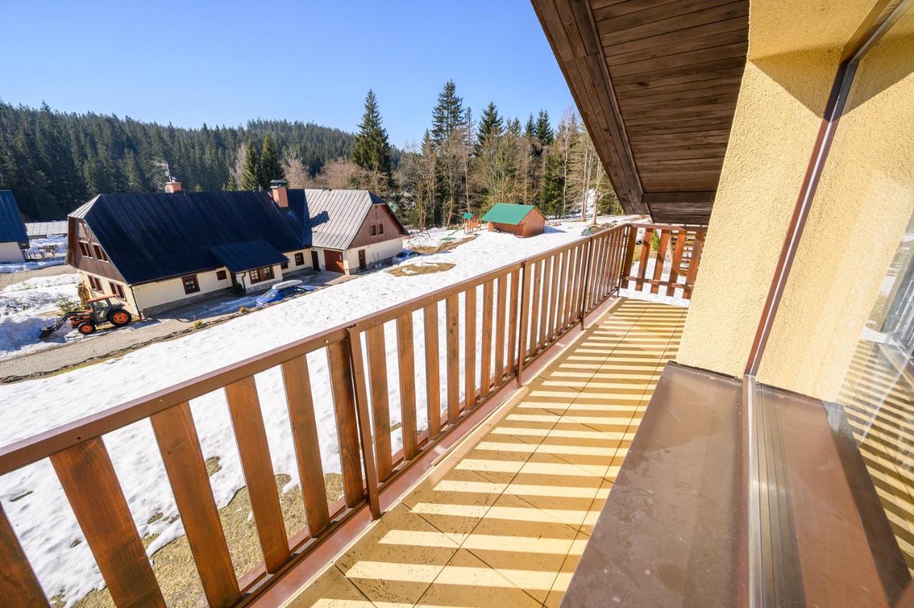 Penzion Petra, Harrachov Aparthotel Exterior photo
