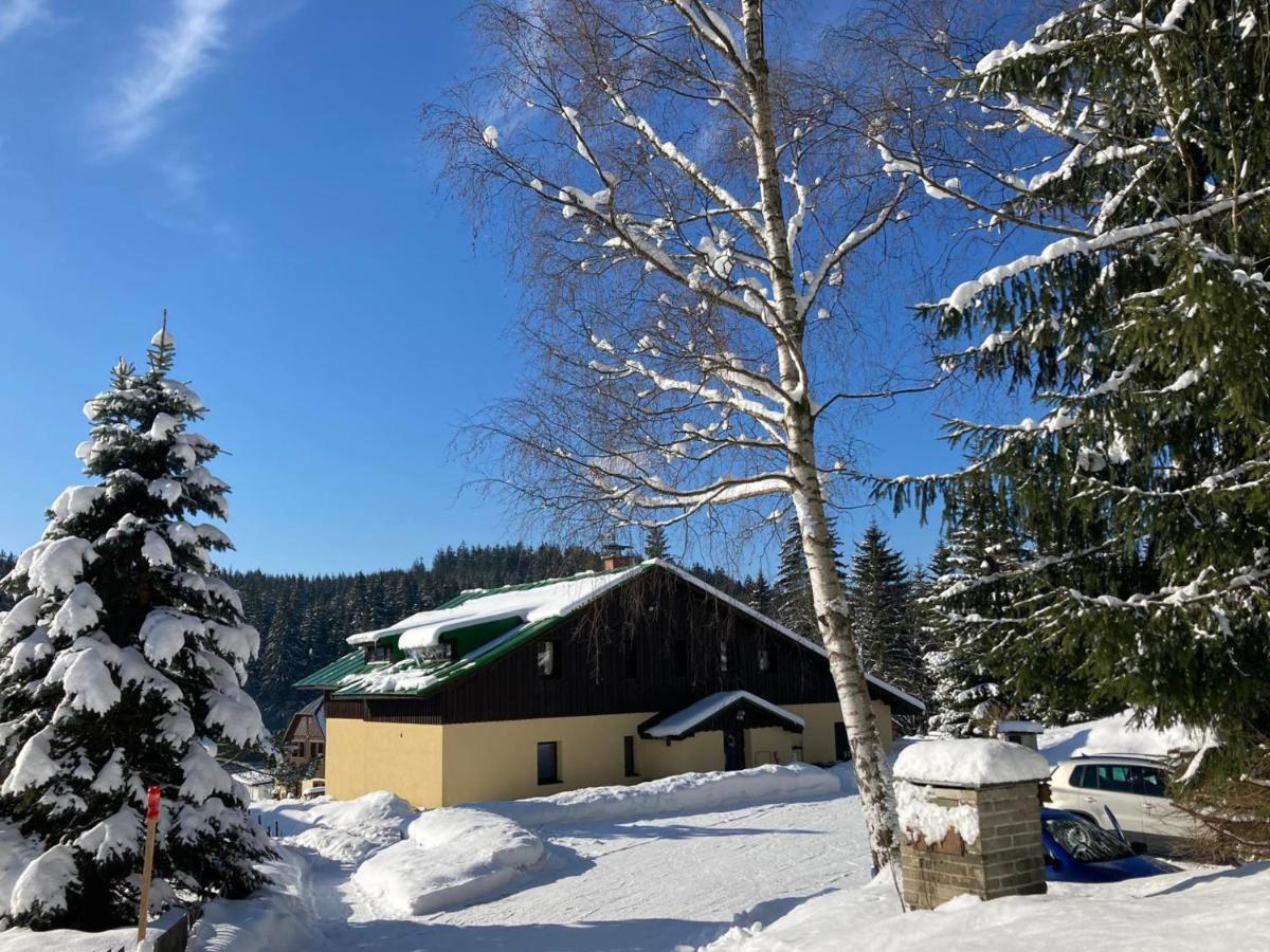 Penzion Petra, Harrachov Aparthotel Exterior photo